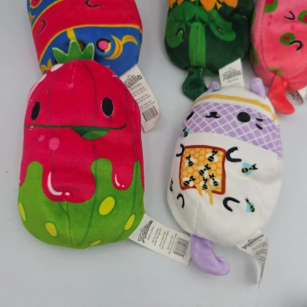 Cats vs Pickles AND Kittens vs Gherkins Lot Of 48 Plush Bean Toys